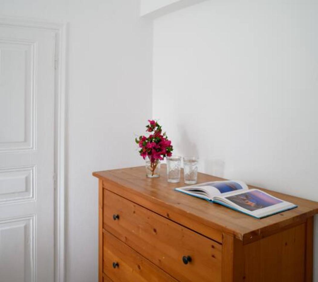 On An Island Suites & Apartments - Fira Bagian luar foto