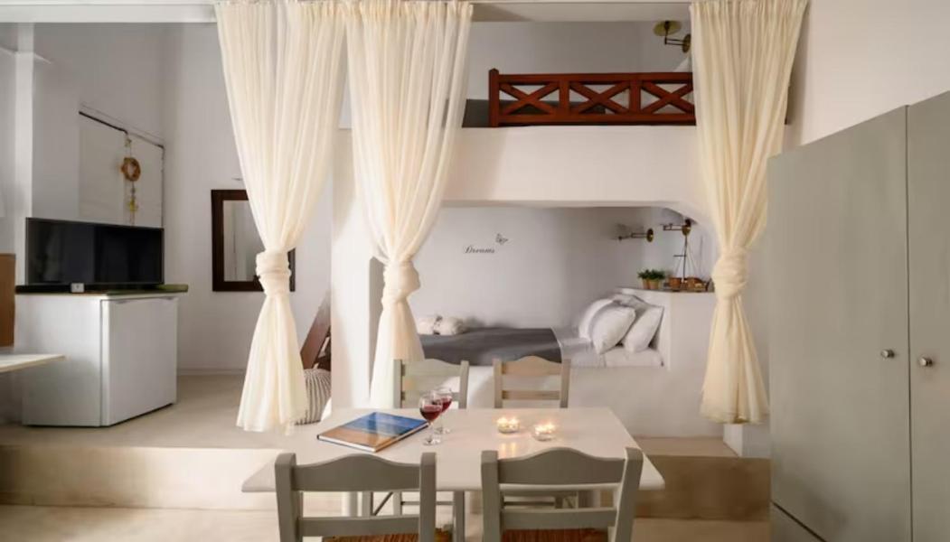 On An Island Suites & Apartments - Fira Bagian luar foto